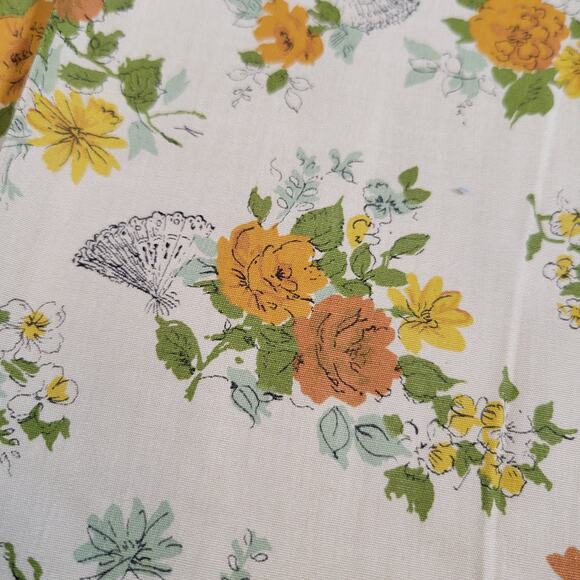 Vintage Enchanting Floral Fabric 2.5 Yards x 35" Yellow Orange Green Silky Feel - Picture 10 of 12